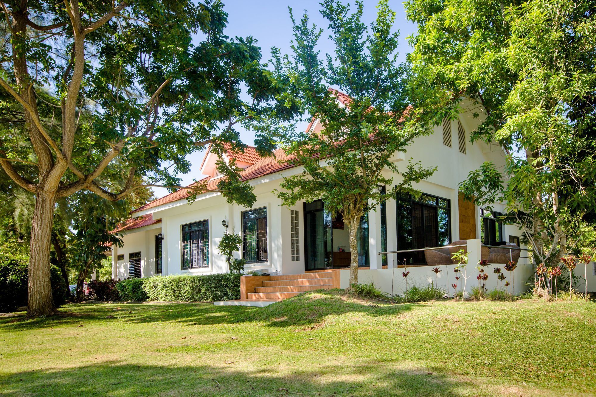 Villa Miracle Rawai Exterior foto